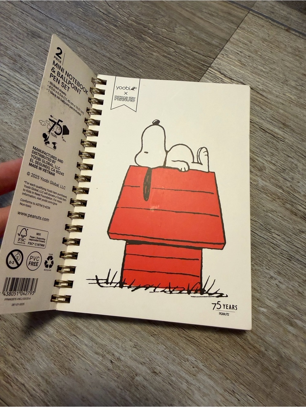 Peanuts x Yoobi Mini Notebook - Picture 2 of 5